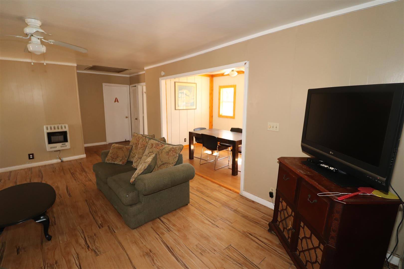 Picture of Main Cabin Common Area 3