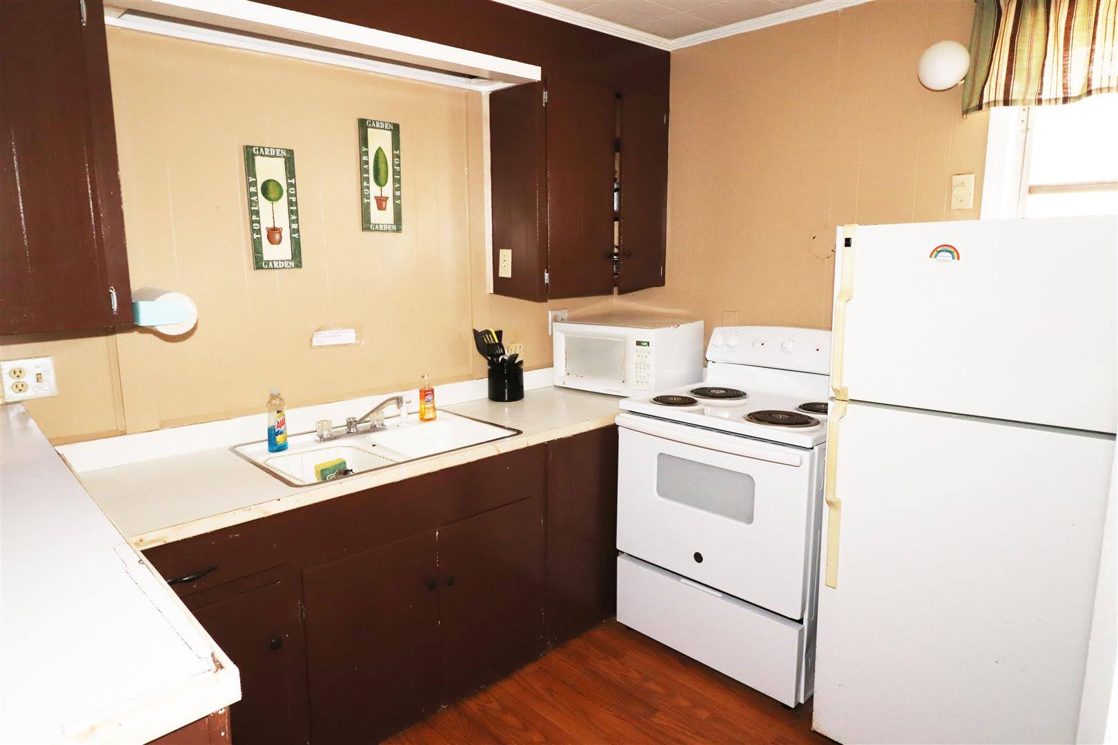 Picture of Main Cabin Common Area 5