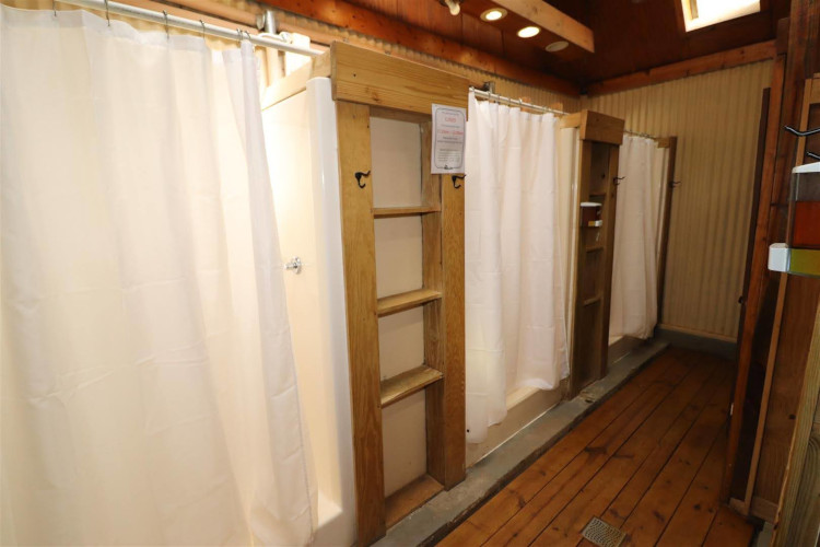 Picture of the Lower Bathhouse 5