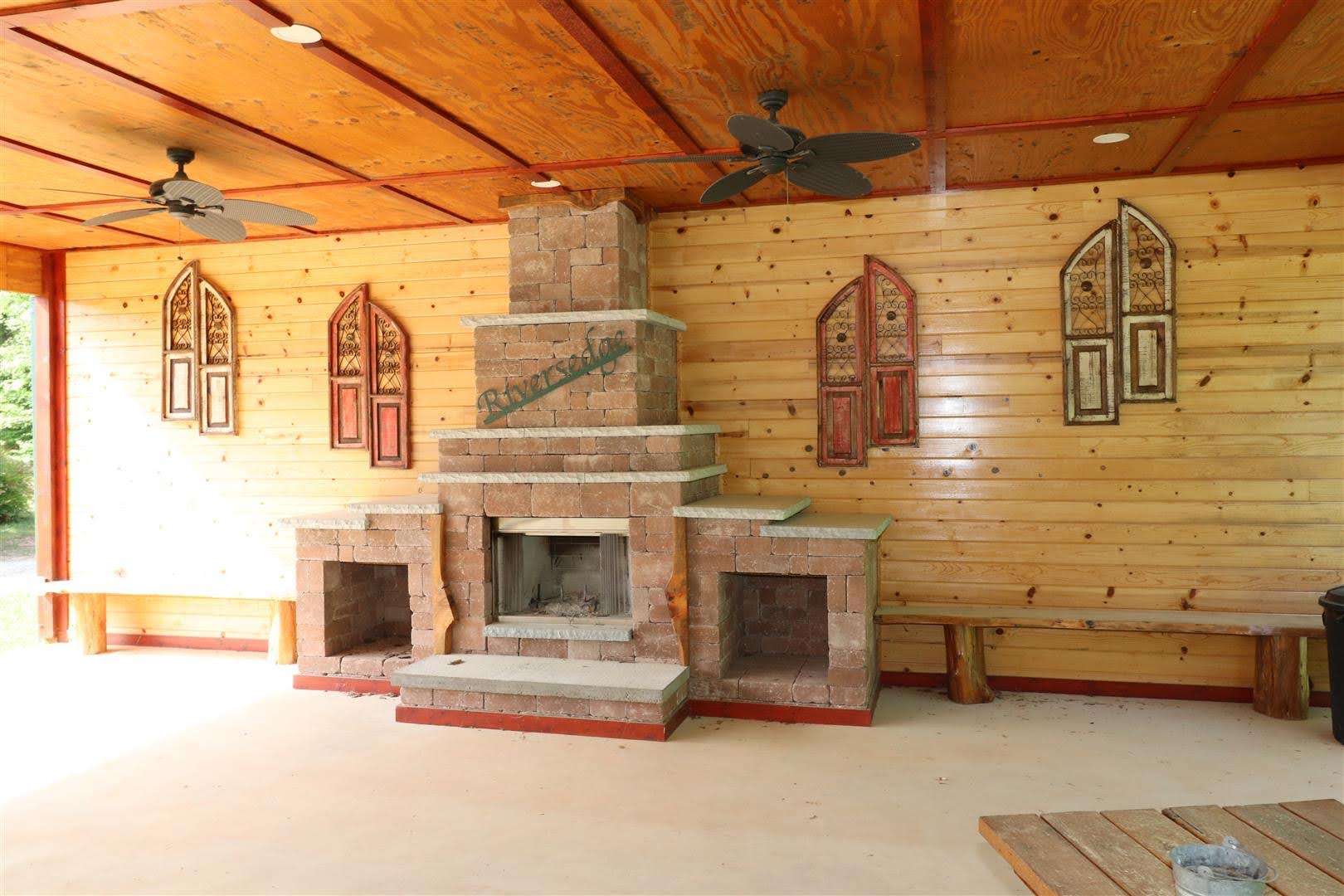 Picture of the Pavilion 4